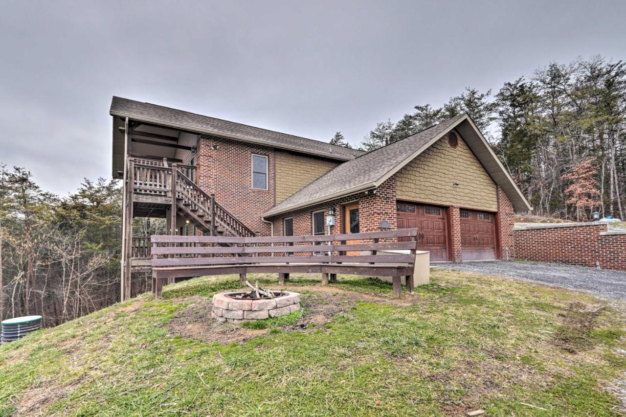 Pet-Friendly Smoky Mountain Retreat With Game Room! Sevierville Luaran gambar