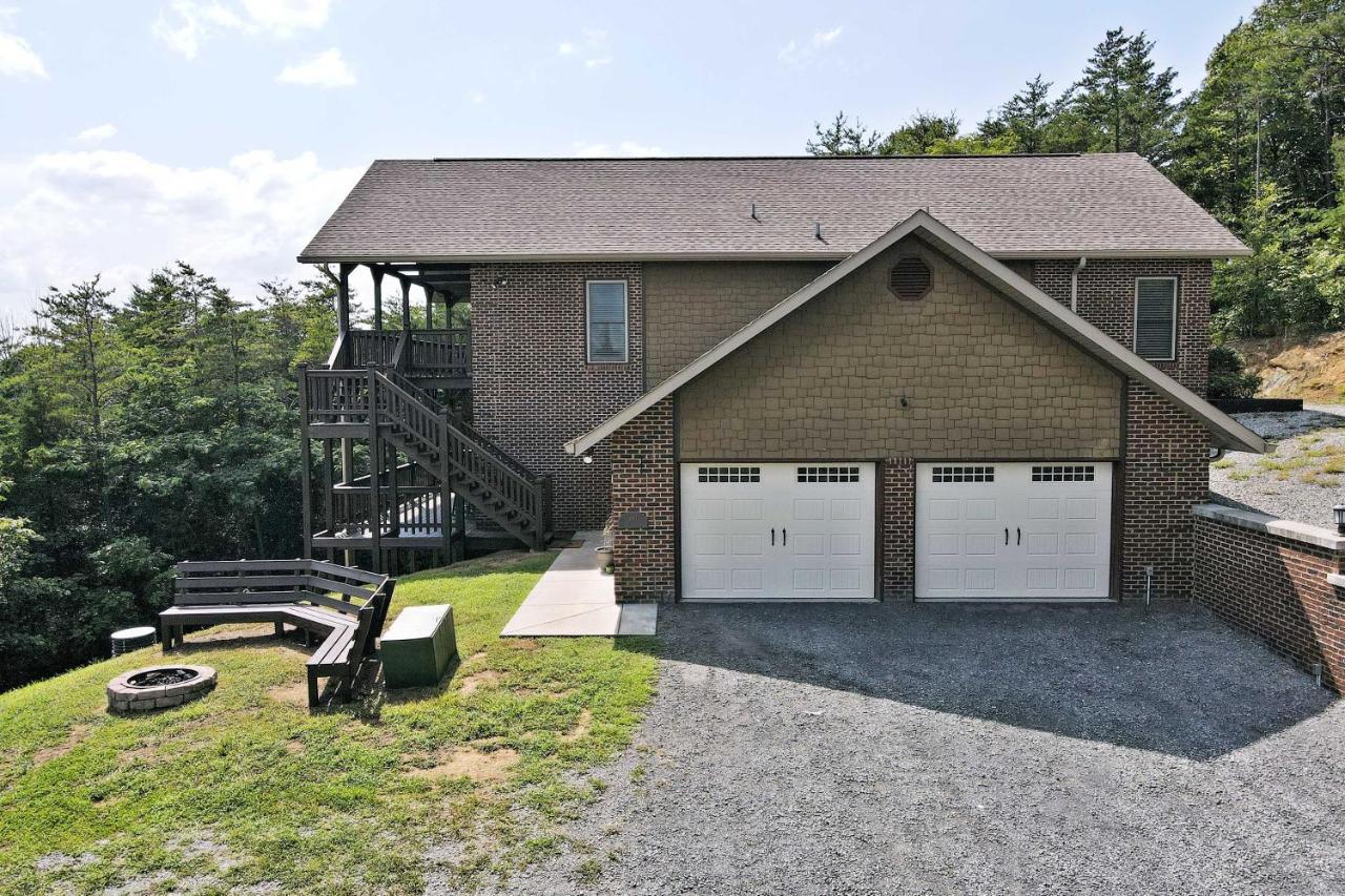 Pet-Friendly Smoky Mountain Retreat With Game Room! Sevierville Luaran gambar